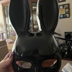 Masks. 2 come to a pack