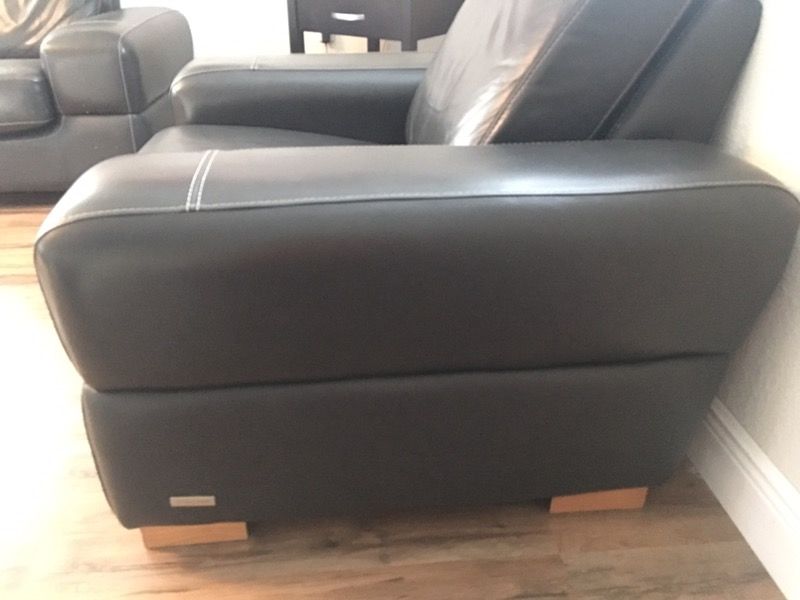 Set of Pallise black real leather sofa