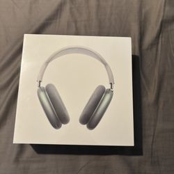 Green AirPod Max’s