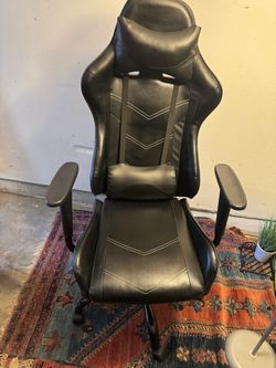 AJUSTABLE chair