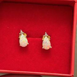 Opal Earrings 18k