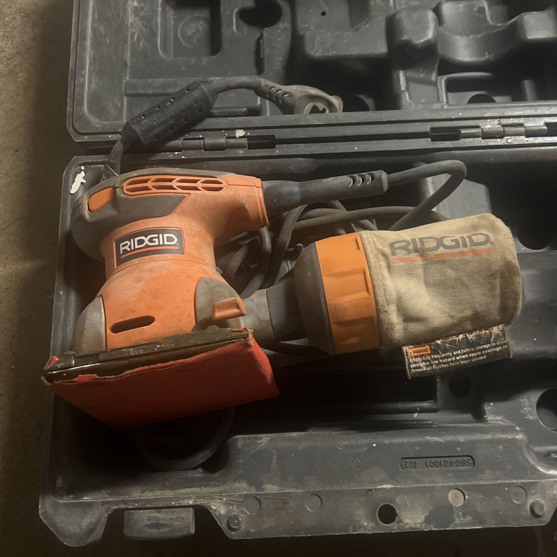 Ridgid Sanders  R2500