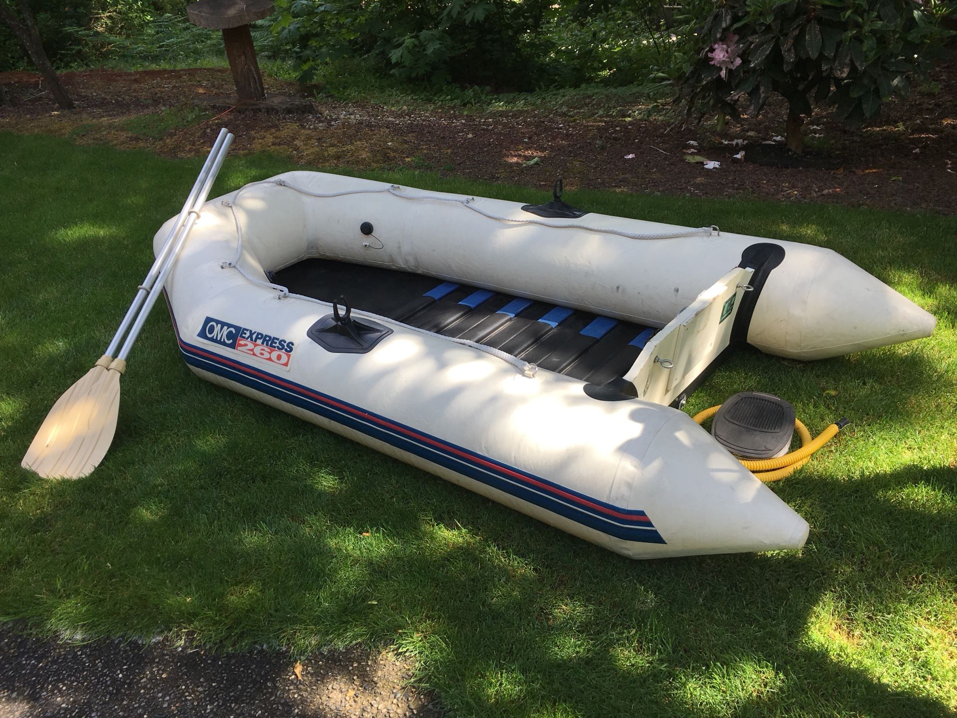 OMC / Zodiac Express 260 8ft inflatable boat