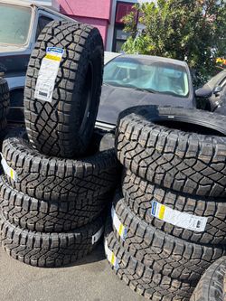 ‼️🚨vendo set de llantas Lt 285 70 17 Goodyear tires M/T