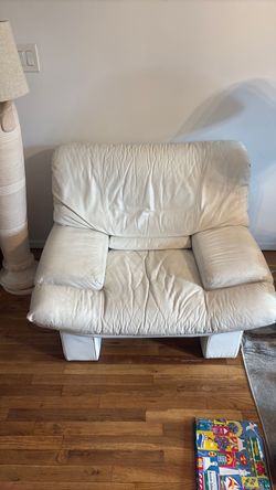 Stunning Natuzzi leather chair