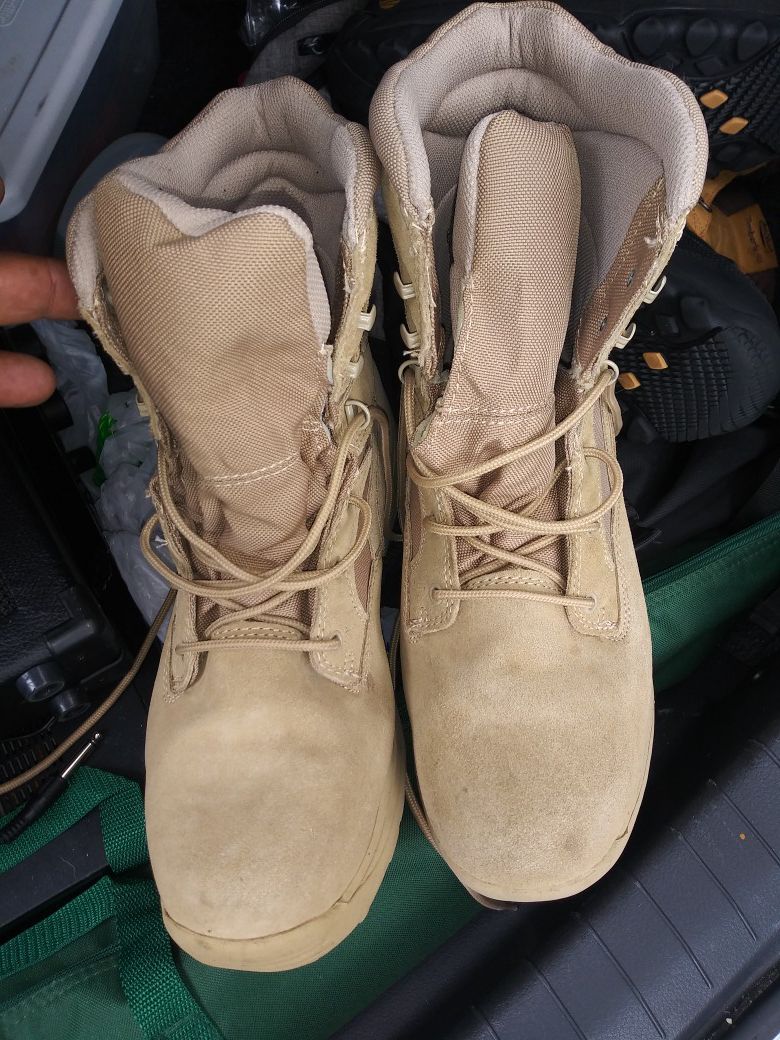 Army working boots size 13