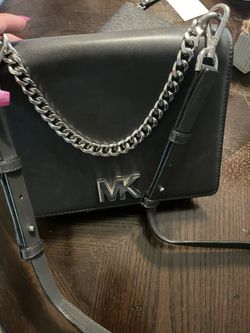 Black Michael Kors Crossbody Purse