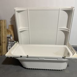 FREE - Shower Tub and Side Surrounds (white Gloss)