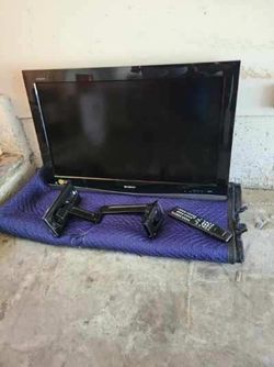 SHARP FLATSCREEN TV