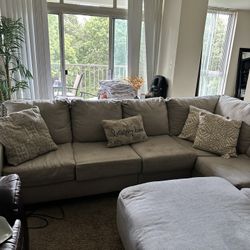 Grey sectional With Ottoman 