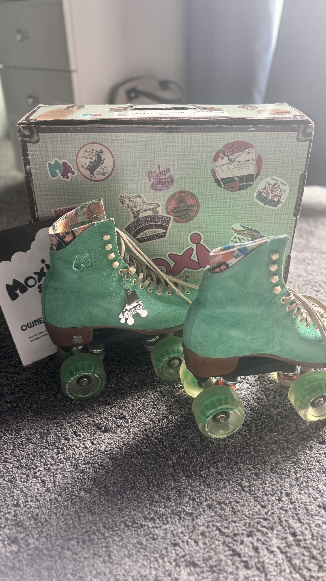 Moxi Skates Size 6 (US 7.5)
