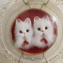 Vintage 1950's Kitschy Fluffy Cats Encased In Domed Glass Reticulated Plate ADORABLE 