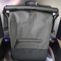 RARE Rains Trail Rolltop Backpack W3 Black Unisex Kraken Logo 14320