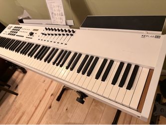 Arturia Keylab mk2 88 key midi controller with stand