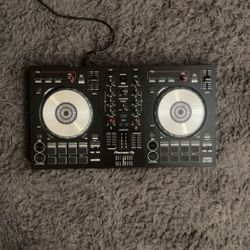Pioneer DDJ-SB3 DJ Controller