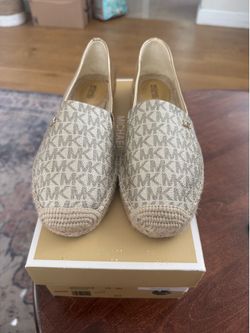 MICHAEL KORS Ladies shoes-New