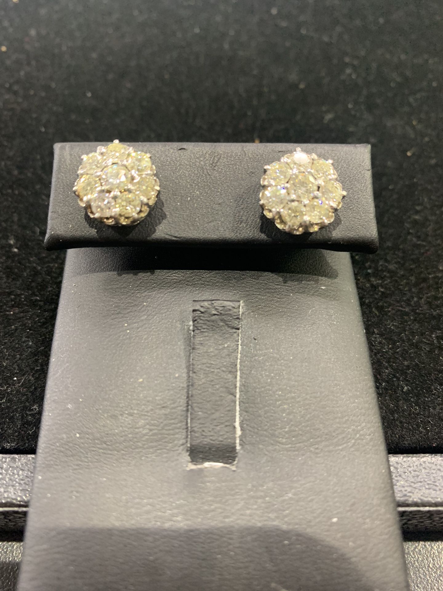 Diamond Earrings (819916-1)