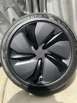 1 Spare 19” Tesla OEM Wheel Rim with *New Tire! 100% tread!* TPMS 2025-’26 Model Y Crossflow Juniper 255/45R19