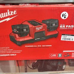 Milwaukee Dual Super Charger