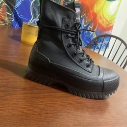 Size 8 Waterproof Converse Boots