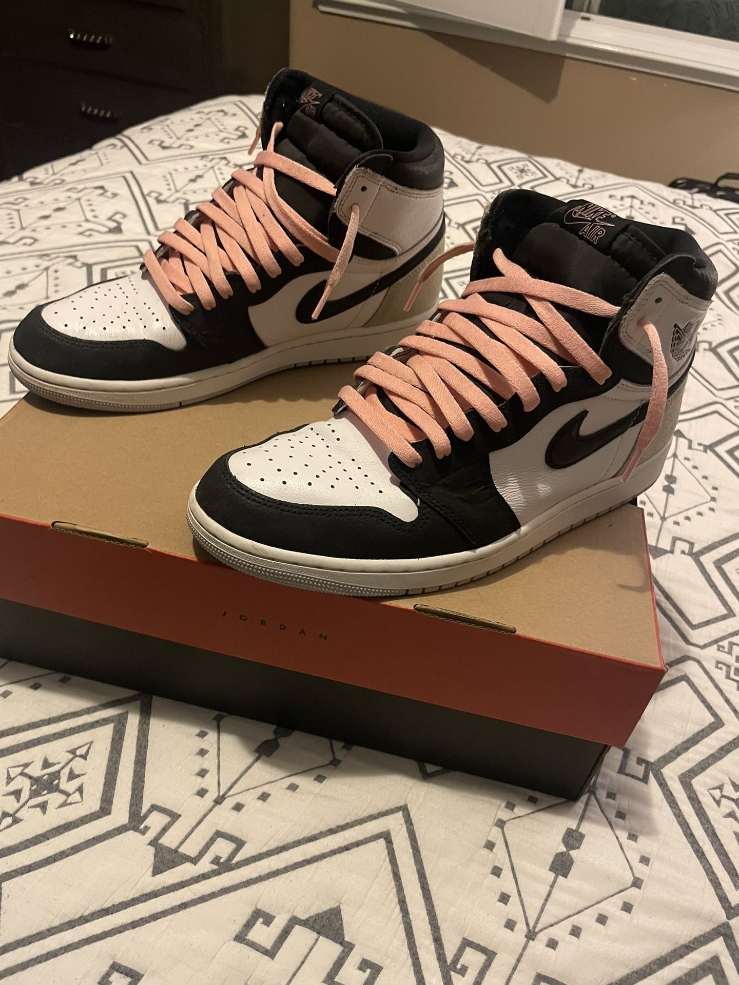 2022 Jordan 1 OG Stage Haze Size 10.5