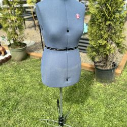 Singer Gray Dress Form stand
