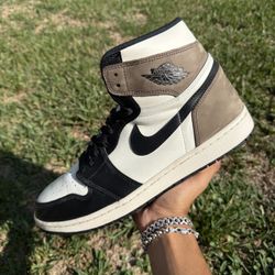 Jordan 1 High “Dark Mocha” Size 13 Men