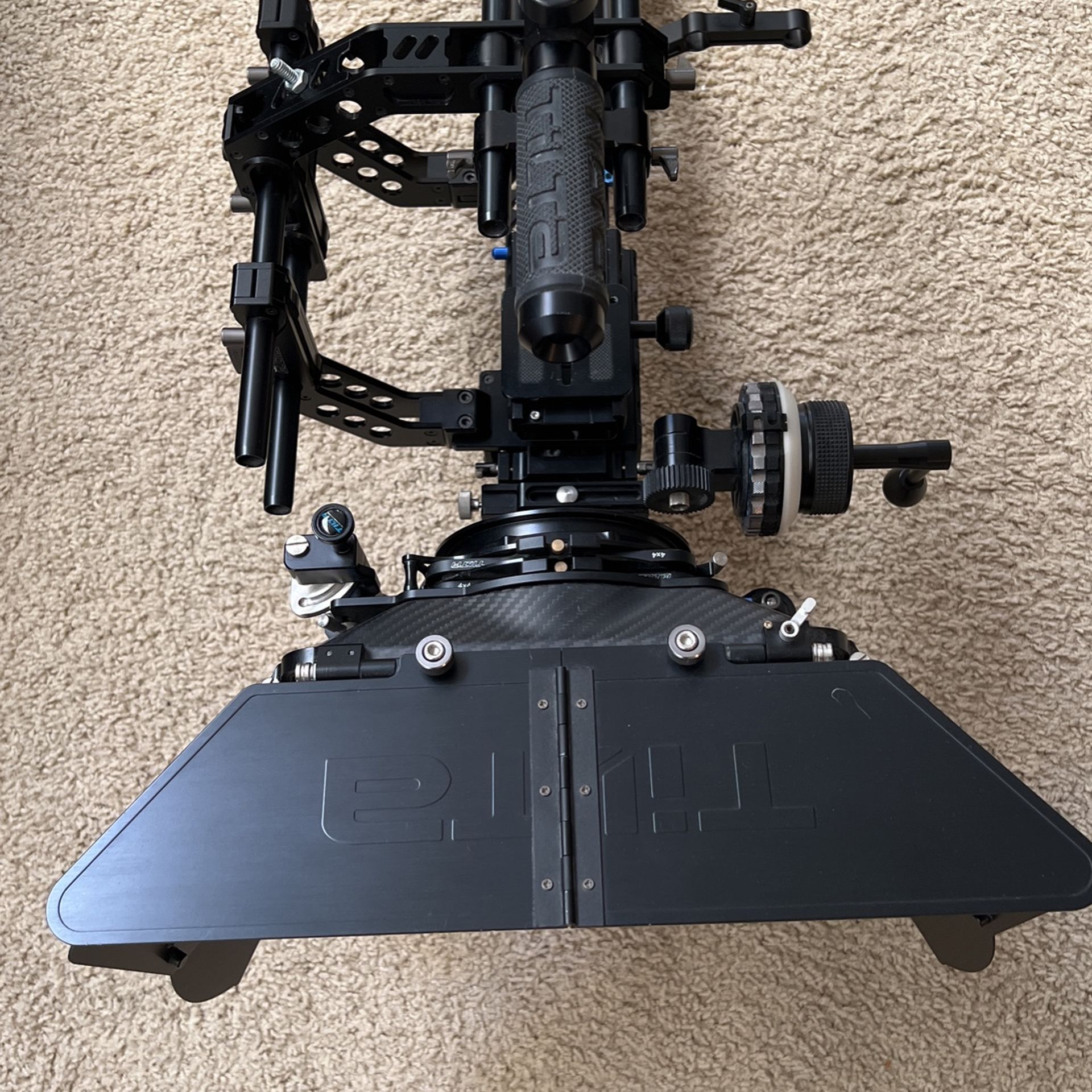 Shoulder DSLR Camera Rig for Sale in Santa Ana, CA - OfferUp