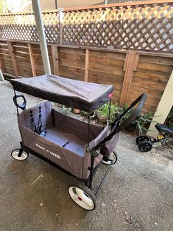 Radio flyer wagon with seat belts