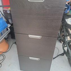 File Cabinet with lock