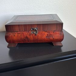 Luxurious chest