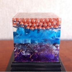 Selenite, copper and fluorite orgone orgonite cube figure paperweight New gifts
