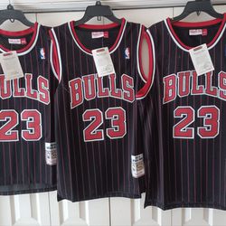 JORDAN BULLS BLACK PINSTRIPE BASKETBALL 🏀 THROWBACK JERSEY BRAND NEW WITH TAGS  SIIZE S M OR XL