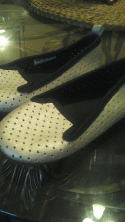 Oshkosh sliver shoes