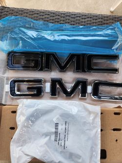 Illuminated Black GMC Emblem