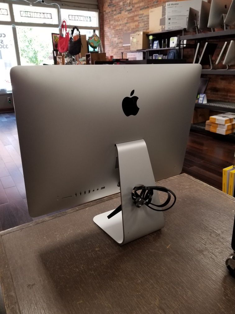 2013 Apple iMac 21.5 2013 i5 2.70GHz Quad Core 8GB RAM 1TB HDD