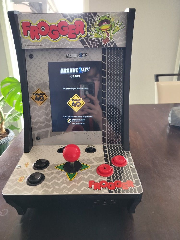 Frogger Arcade1UP Countercade
