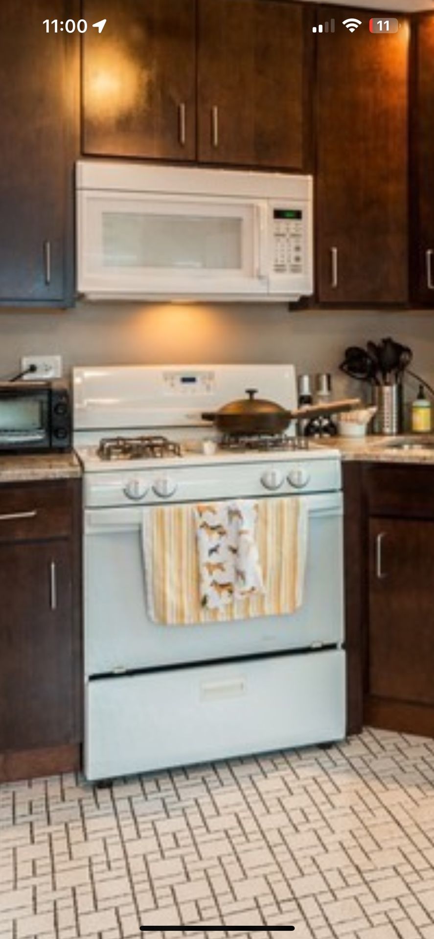 Whirlpool Gas Stove & Oven - Fully Functioning!