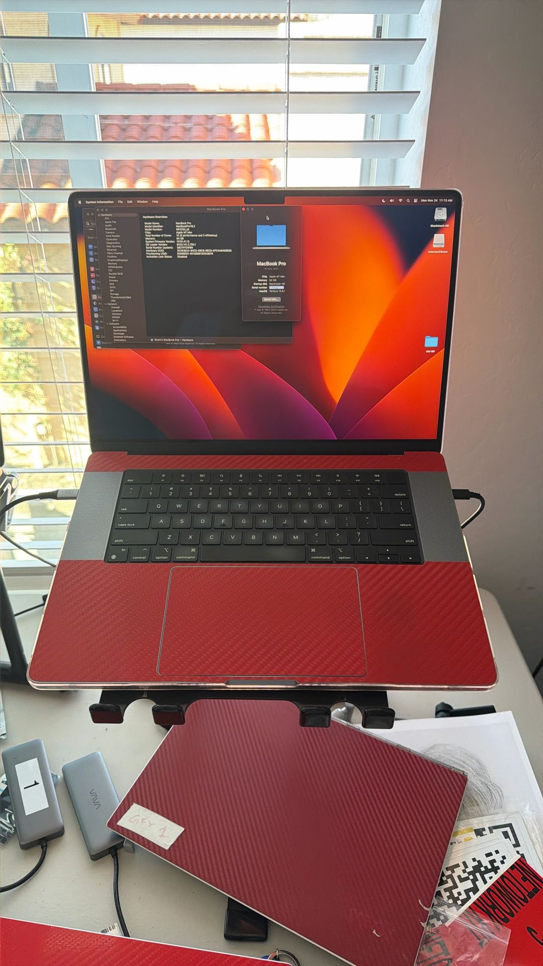 Apple m1 Mac Book Pro Max