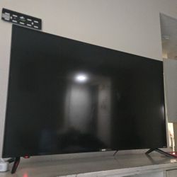 50 Inch Flat Screen Onn Roku Smart TV ;$180