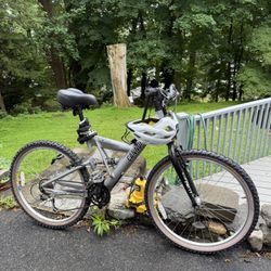 Cannondale Super V 500 Full Suspension MTB
