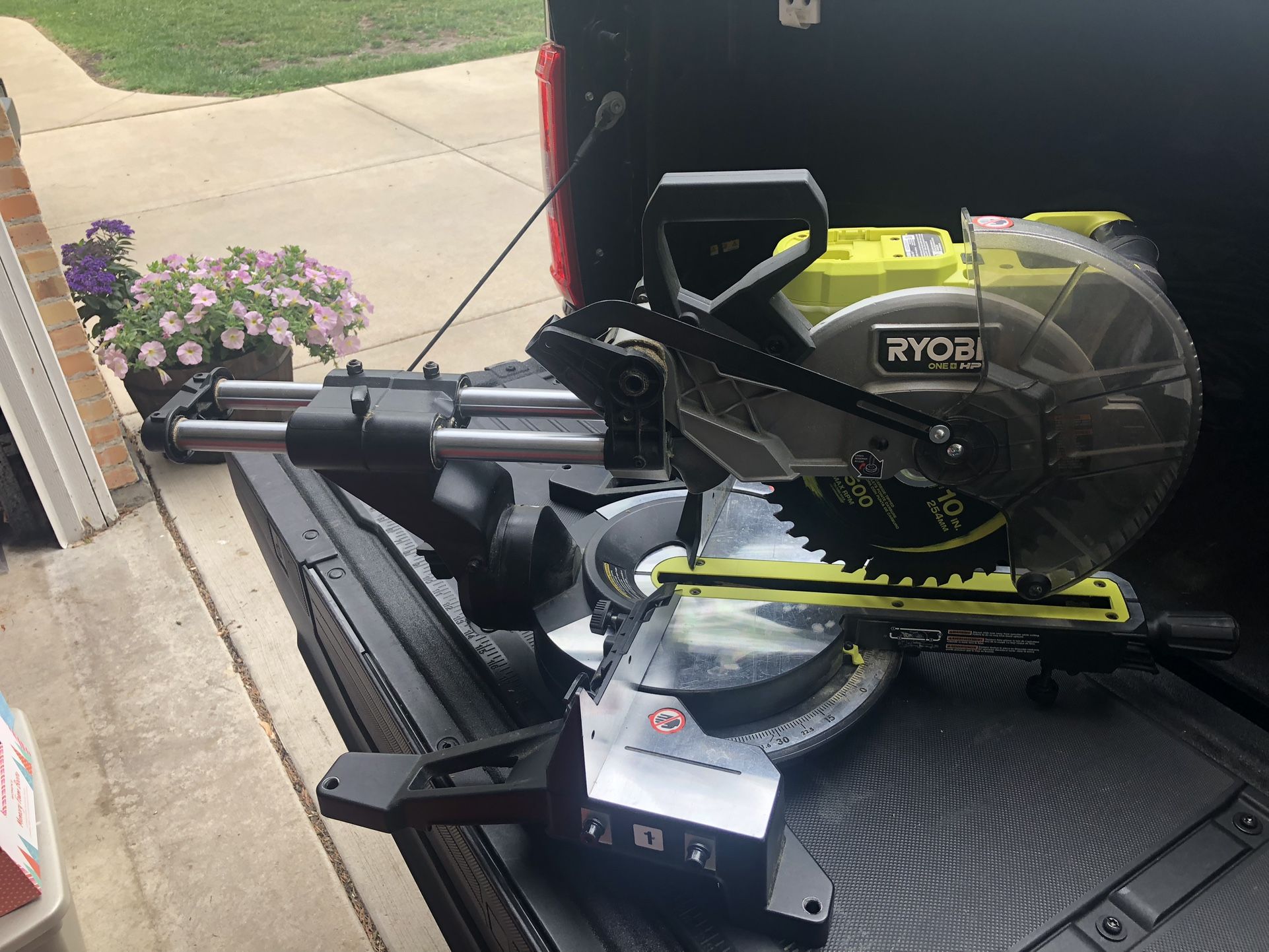 ONE+ HP 18V Brushless Cordless 10 in. Sliding Compound Miter Saw Kit 