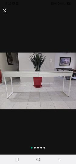 Bestå Burs Desk, High Gloss White