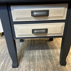 End Table/ Night Stand 