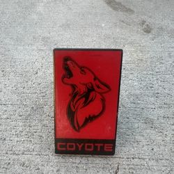 Mustang Coyote Emblem 