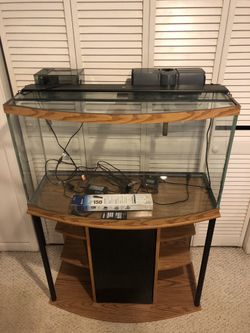 Marineland 46 Gallon Bowfront Aquarium With Stand for Sale in Kennesaw GA OfferUp