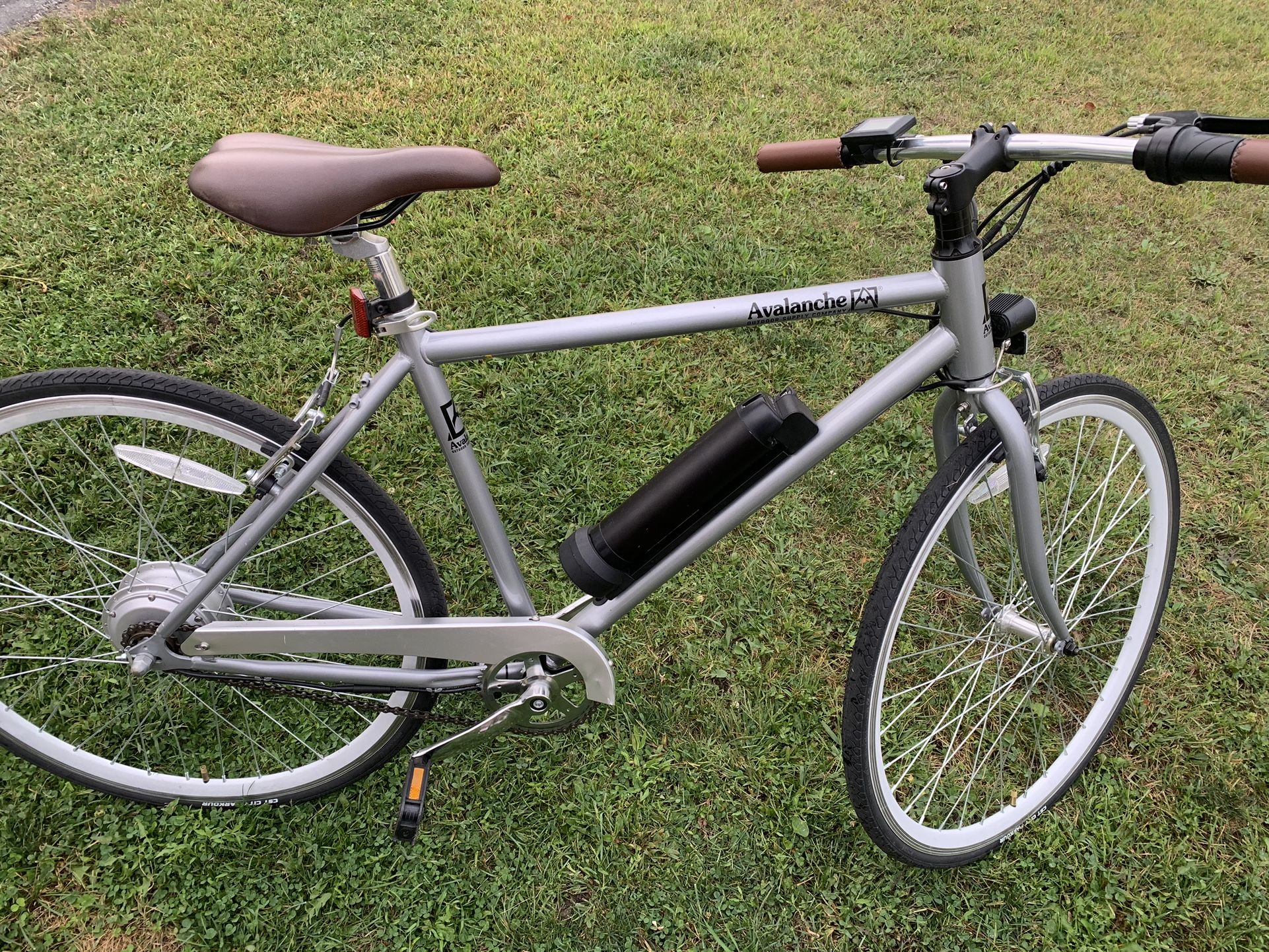 Brand New Electric Bike 20mph