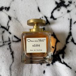 Oscar De La Renta Perfume