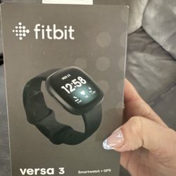 NIB Fitbit Versa 3