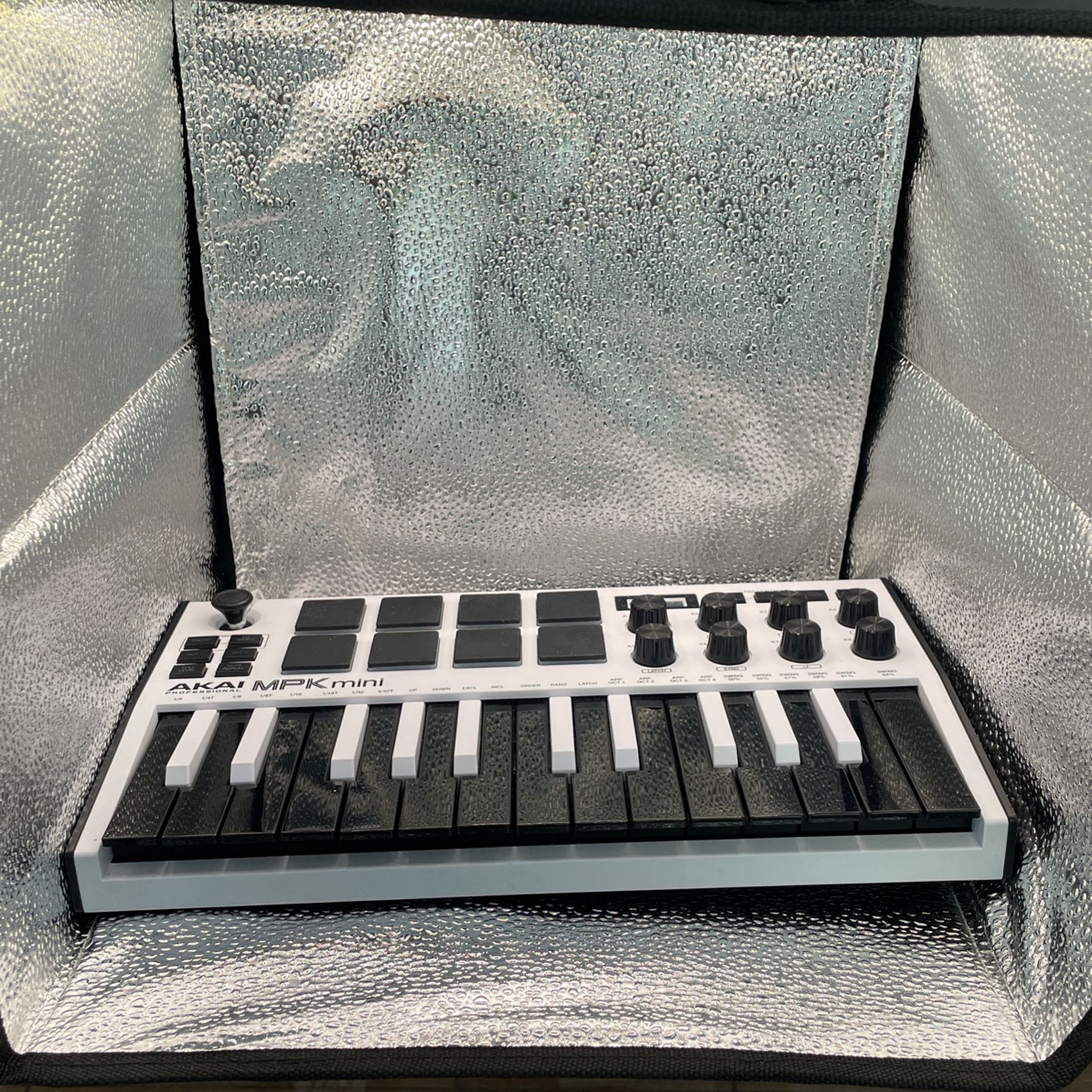 Akai Professional MPK mini